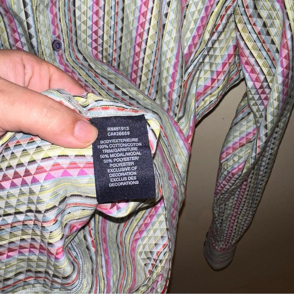 Robert Graham Diamond Pattern Button Down Flip Cu… - image 8